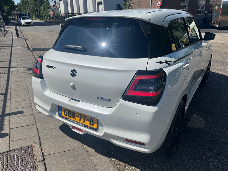 Suzuki Swift 1.2 Style Smart Hybrid AUTOMAAT // Trekhaak // Ful — photo 13