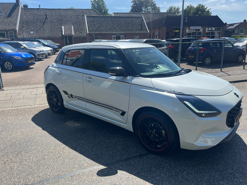 Suzuki Swift 1.2 Style Smart Hybrid AUTOMAAT // Trekhaak // Ful — photo 7
