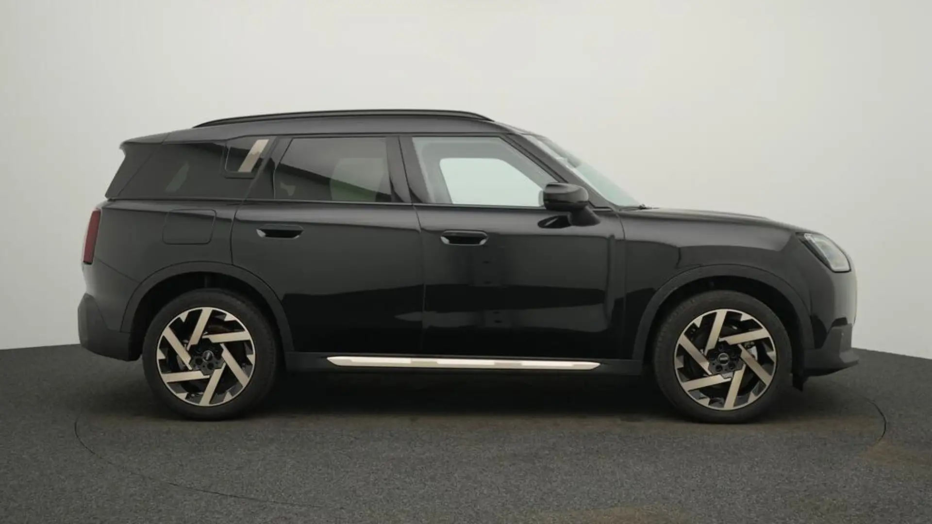 MINI Countryman C Favoured Trim Noir - 2