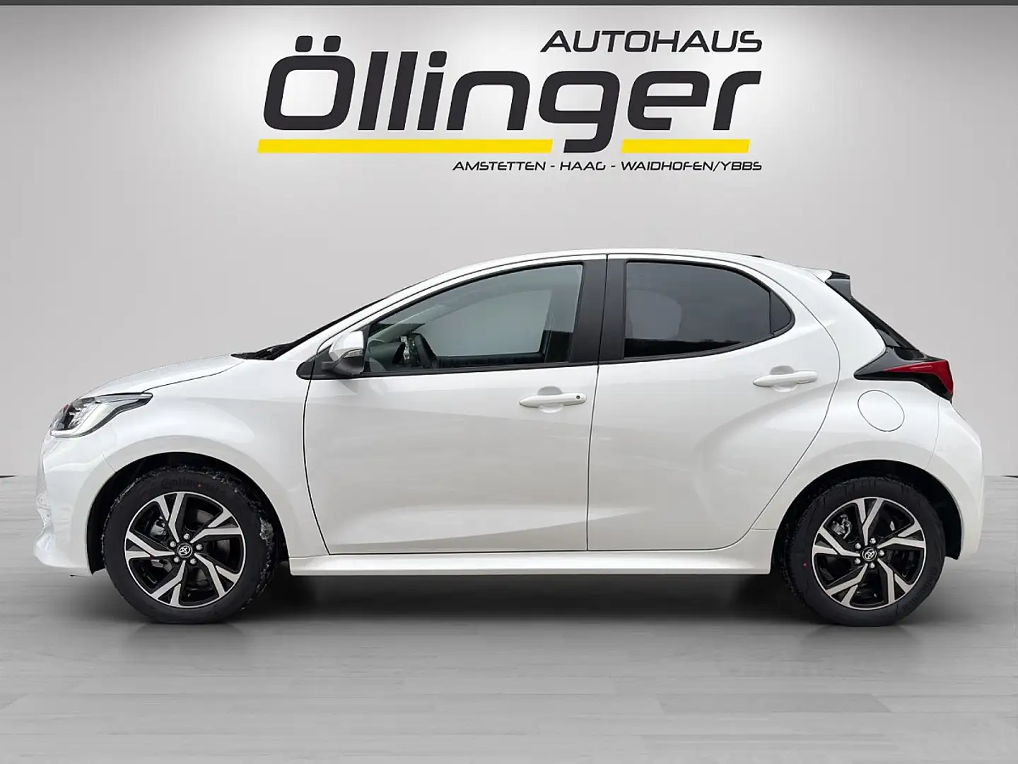 Toyota Yaris 1,5 VVT-i Hybrid Active Drive Weiß - 2