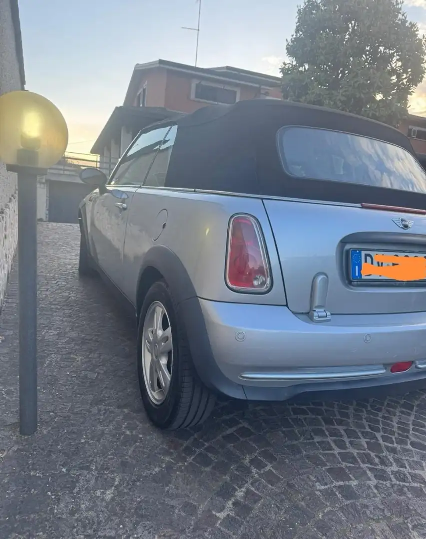 MINI One Cabrio 1.6 - 2
