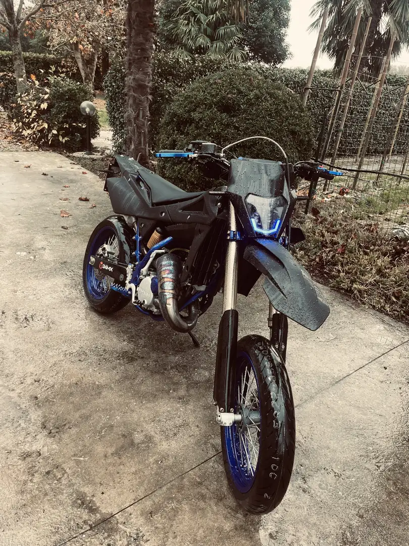 Husqvarna SM 125 Noir - 1