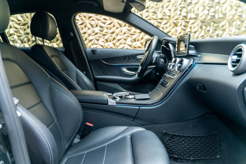 Mercedes-Benz C 300 Autom.|AMG|NIGHT|LED|LEDER|9G|CARPLAY — photo 6