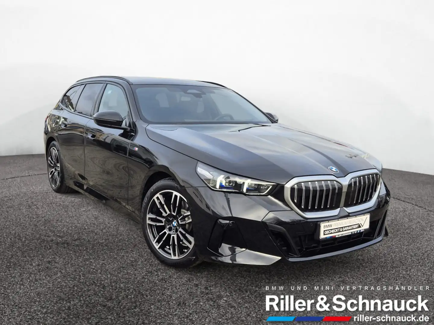 BMW 520 i Touring M Sport ACC+LED+HK+NAVI+KAM Noir - 2