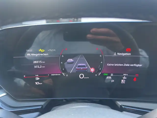 Audi A6 view 10