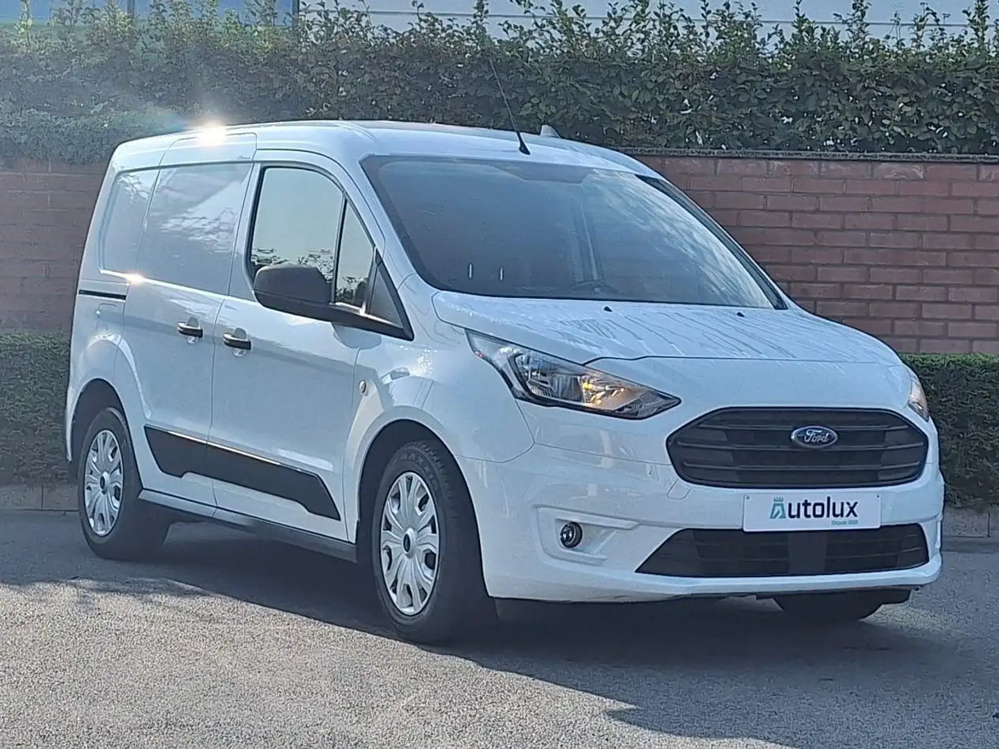 Ford Transit Connect FORD CONNECT - 3PLACES- 13.215 € HTVA Blanc - 1