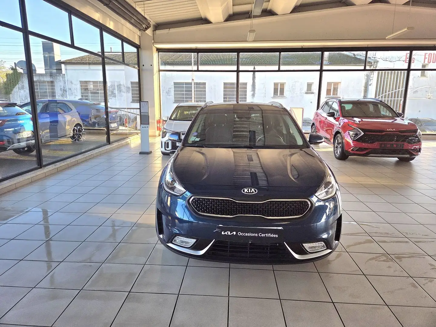 Kia Niro 1.6 GDI 105CH ISG + ELECTRIQUE 43.5CH ACTIVE DCT6 Bleu - 2