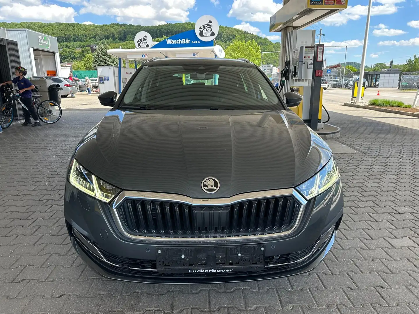 Skoda Octavia Combi 2,0 TDI Style DSG Leder-Matrix-Kamera Grau - 2
