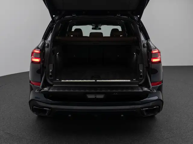 BMW X5 view 13