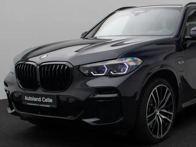 BMW X5 view 16