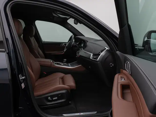 BMW X5 view 24