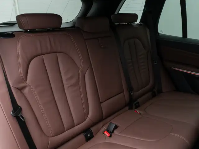 BMW X5 view 29
