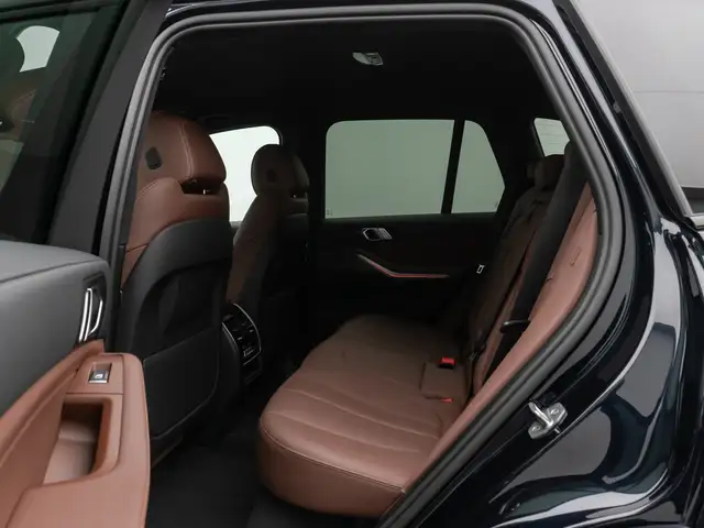 BMW X5 view 25