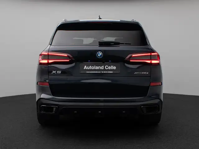 BMW X5 view 8