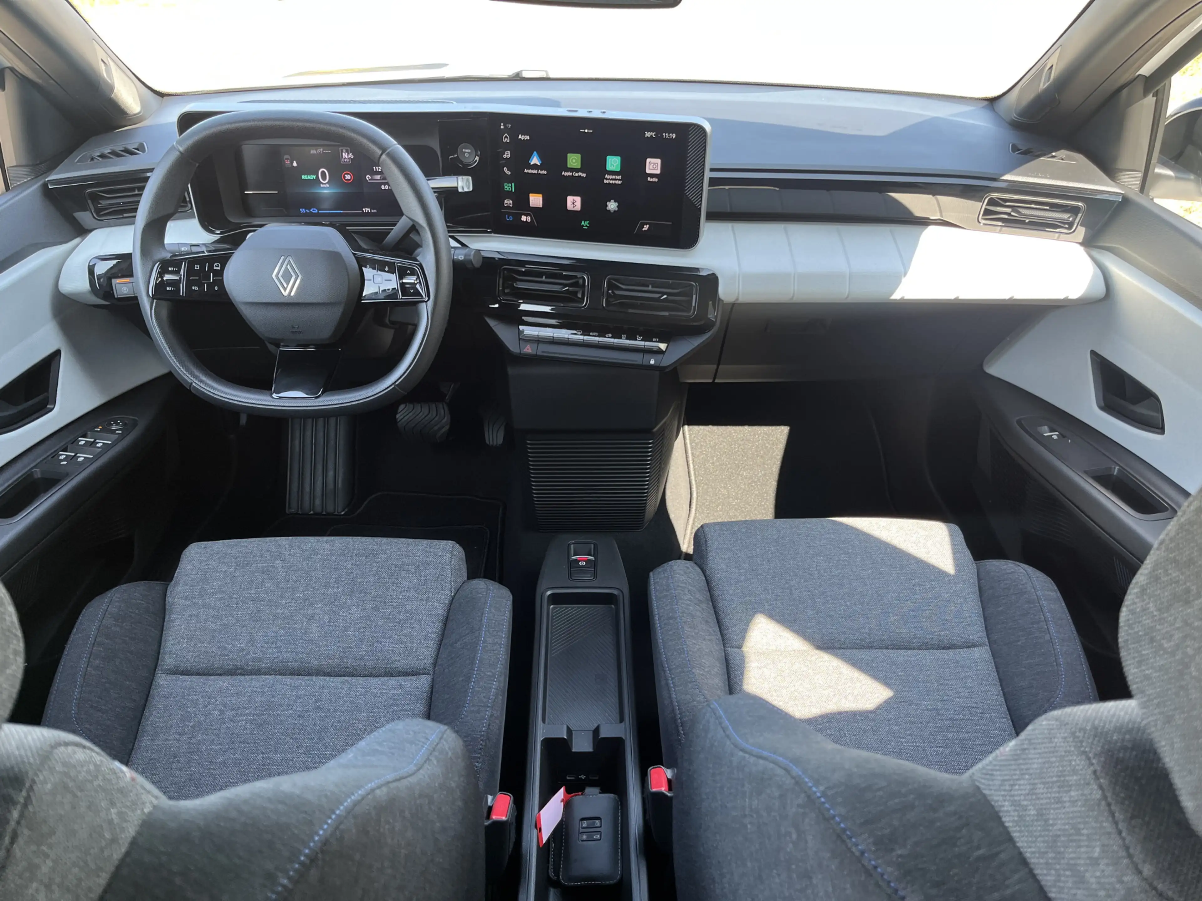 Renault R 5 urban range evolution 40 kWh — photo 3