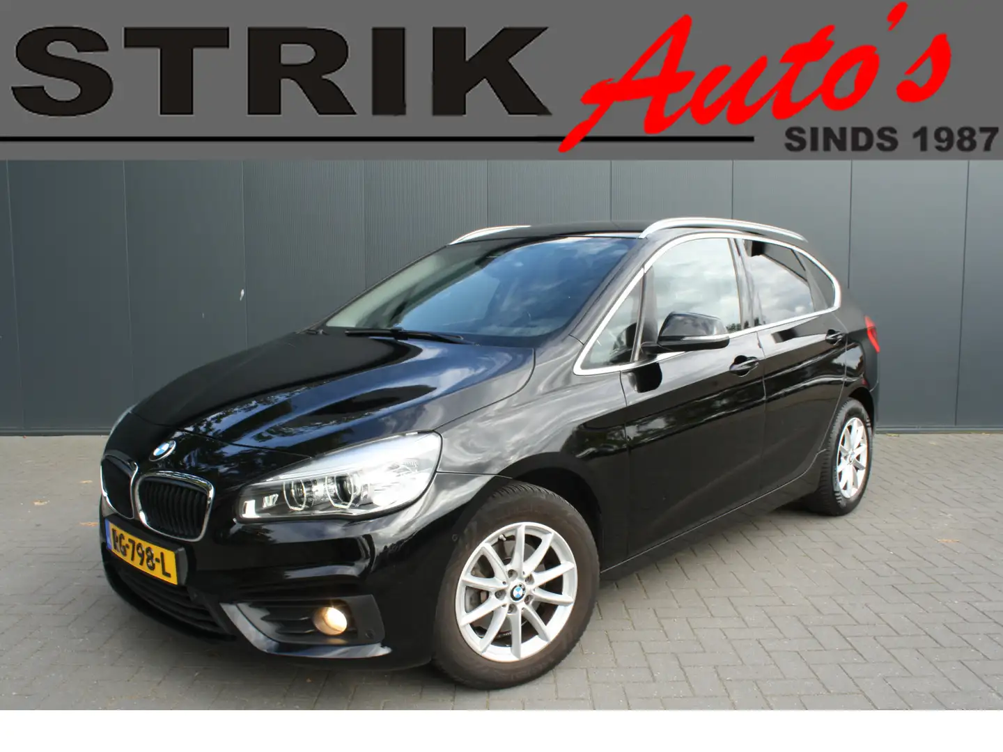 BMW 218 2-serie Active Tourer 218d EURO6 xDrive Executive Zwart - 1