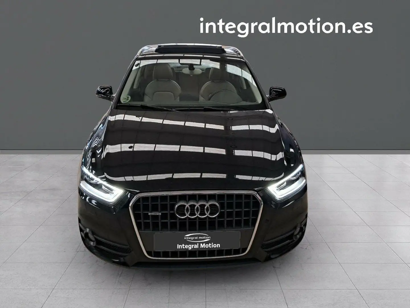 Audi Q3 2.0TDI Ambiente Negro - 2