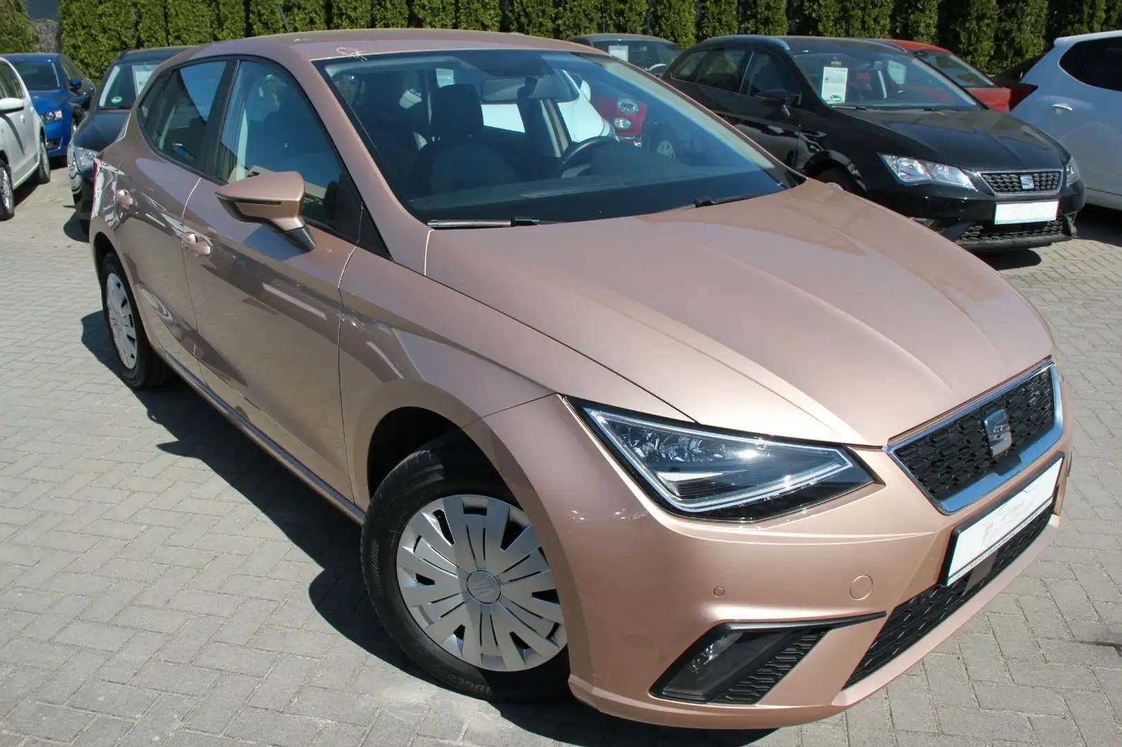 SEAT Ibiza Style Klima/Tempomat/PDC/Bluetooth Золотий - 1