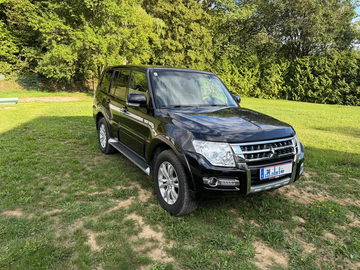 Mitsubishi Pajero Pajero Wagon Comfort Line 3,2 DI-D Aut. Comfort Line Schwarz - 1