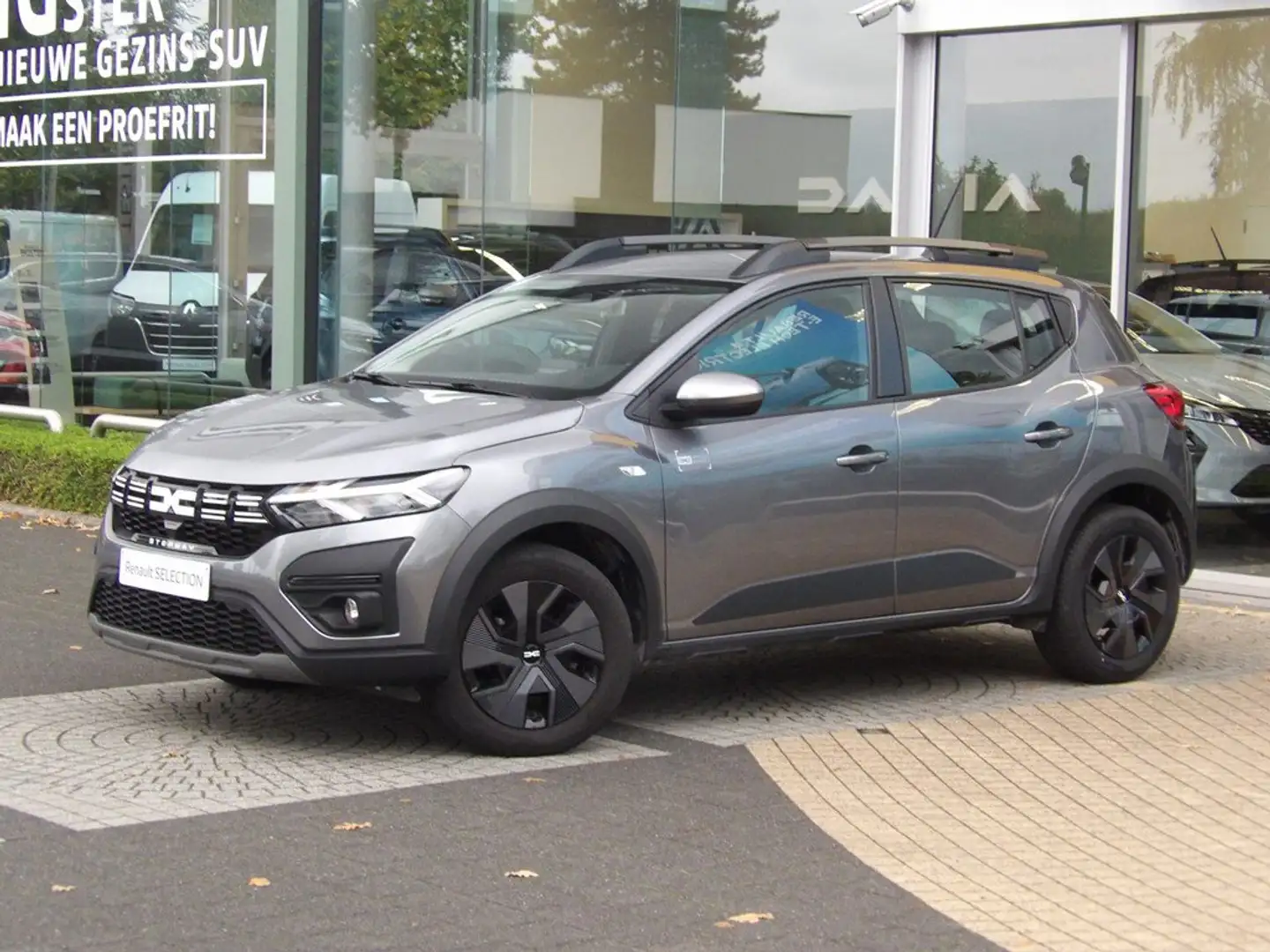 Dacia Sandero Stepway Expression TCe 90 CVT Gris - 1