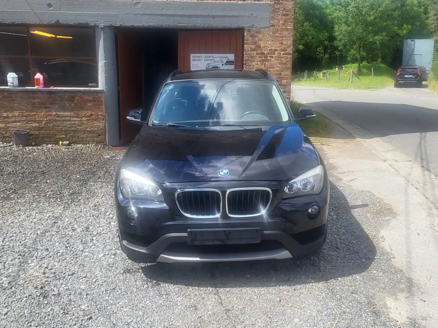 BMW X1 X1 2.0 d sDrive16 Zwart - 1
