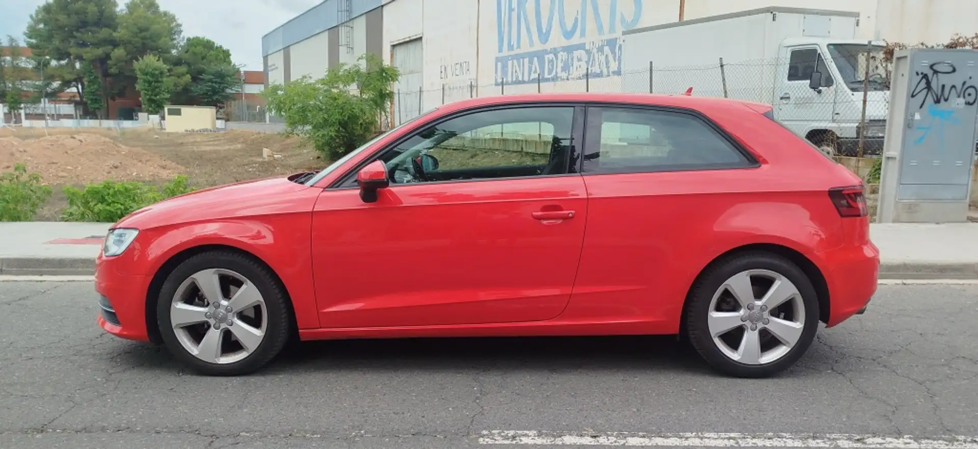 Audi A3 2.0TDI Ambition 150 Rojo - 2