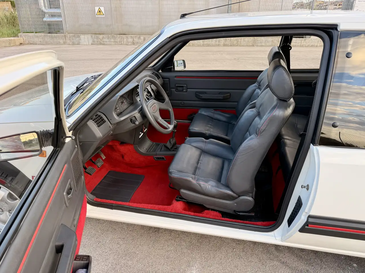 Peugeot 205 Gti 1.9 130cv Aria Condizionata ,Pelle, foto 9