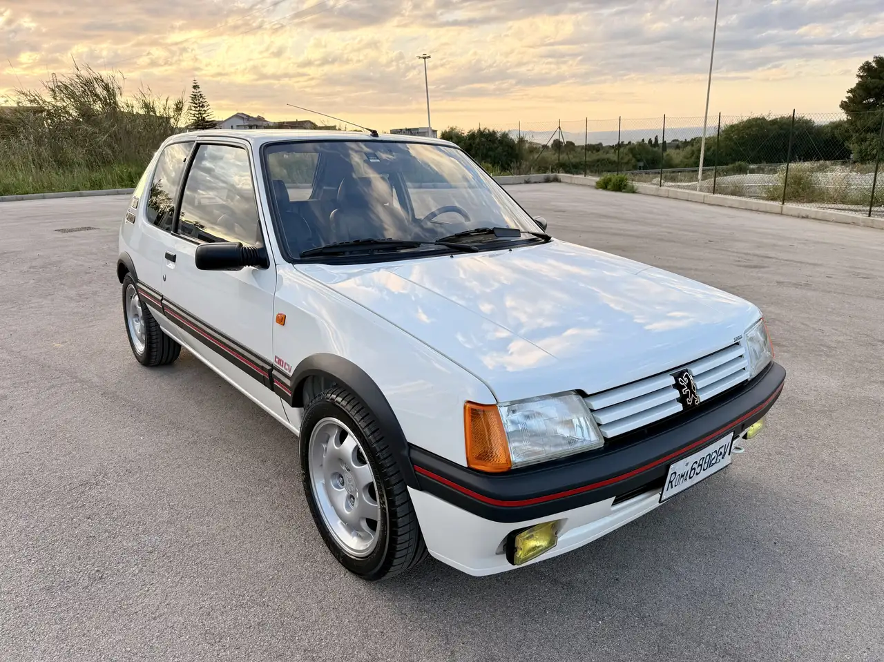 Peugeot 205 Gti 1.9 130cv Aria Condizionata ,Pelle, foto 3