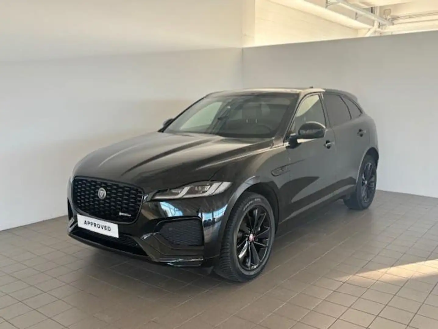 Jaguar F-Pace (X761) 2.0 D 204 CV AWD aut. R-Dyn. S Nero - 1