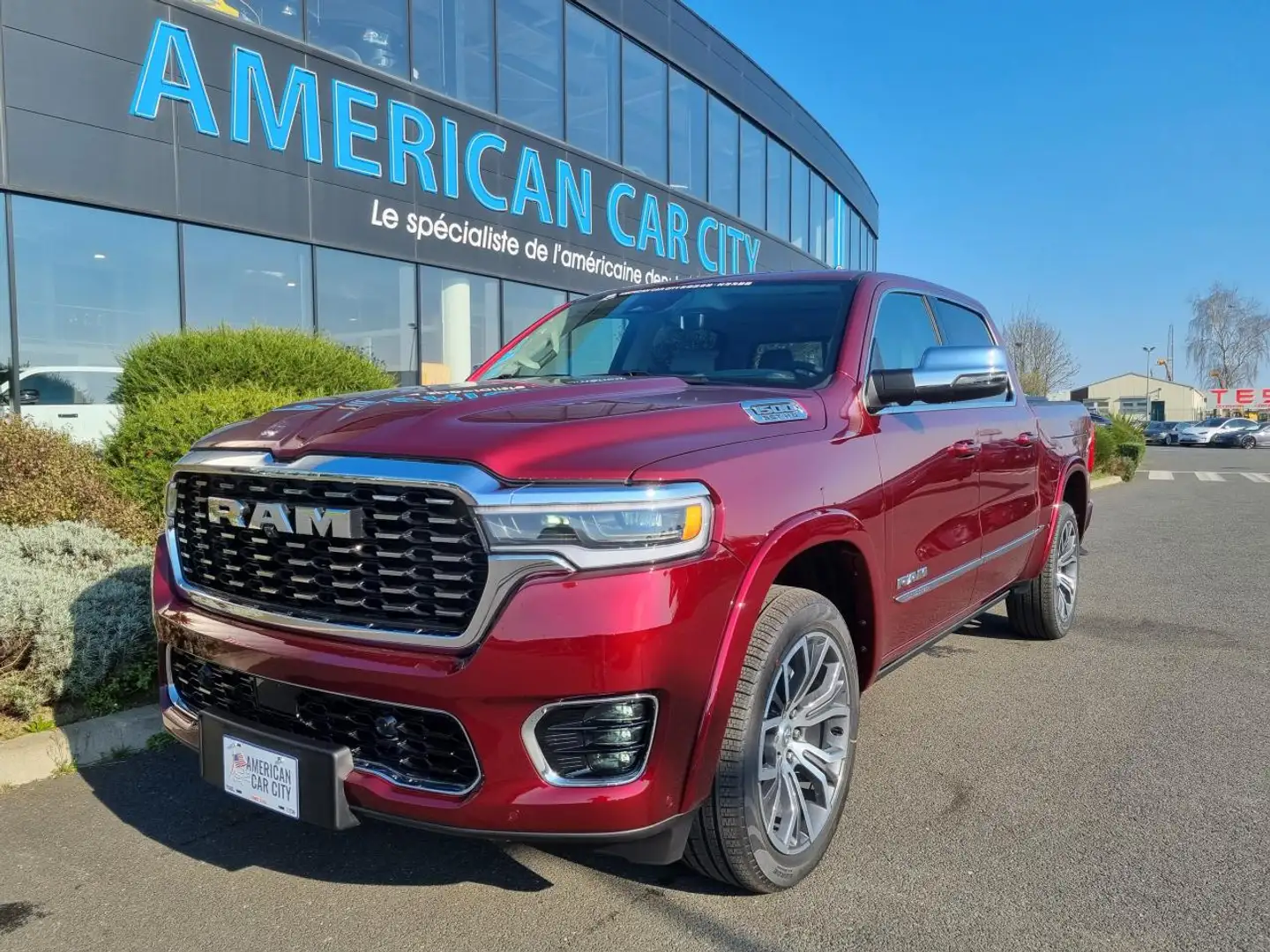 Dodge RAM 1500 CREW TUNGSTEN AIR RAMBOX - 1