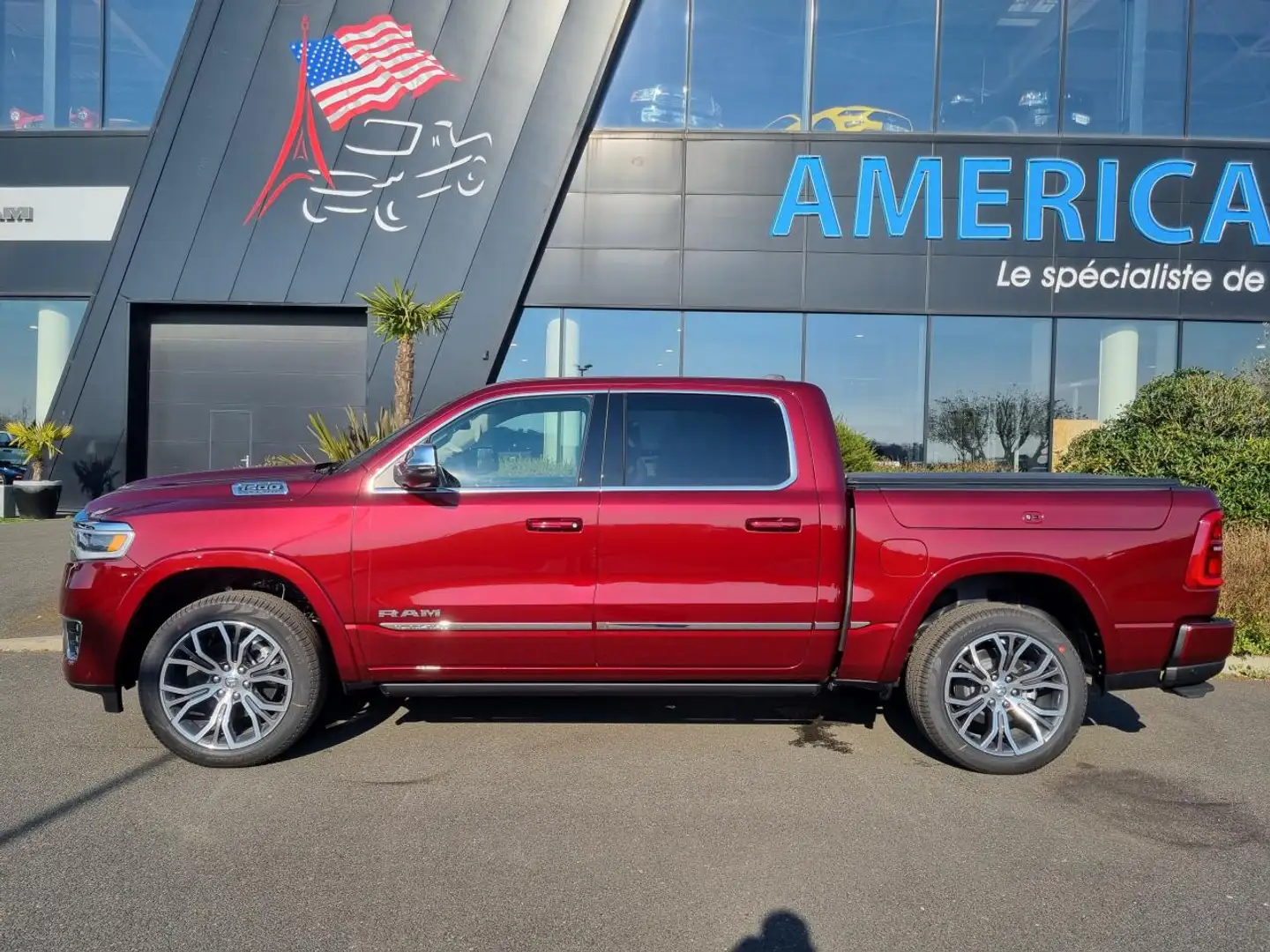 Dodge RAM 1500 CREW TUNGSTEN AIR RAMBOX - 2