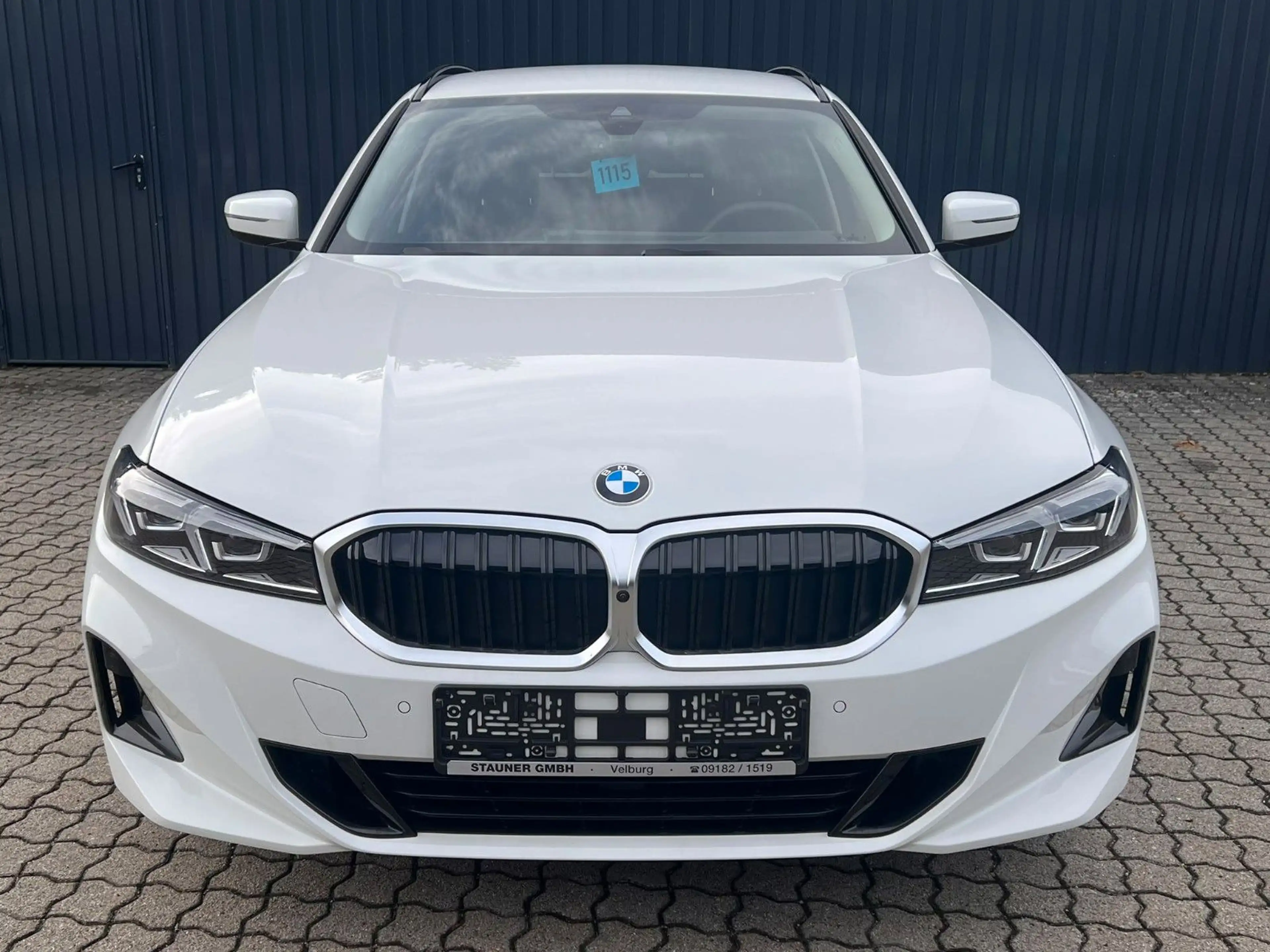 BMW 318 D Aut. Touring /HeadUp/360°Kam/getöntScheib — photo 4