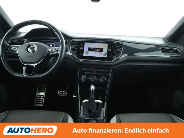 Volkswagen T-Roc view 12