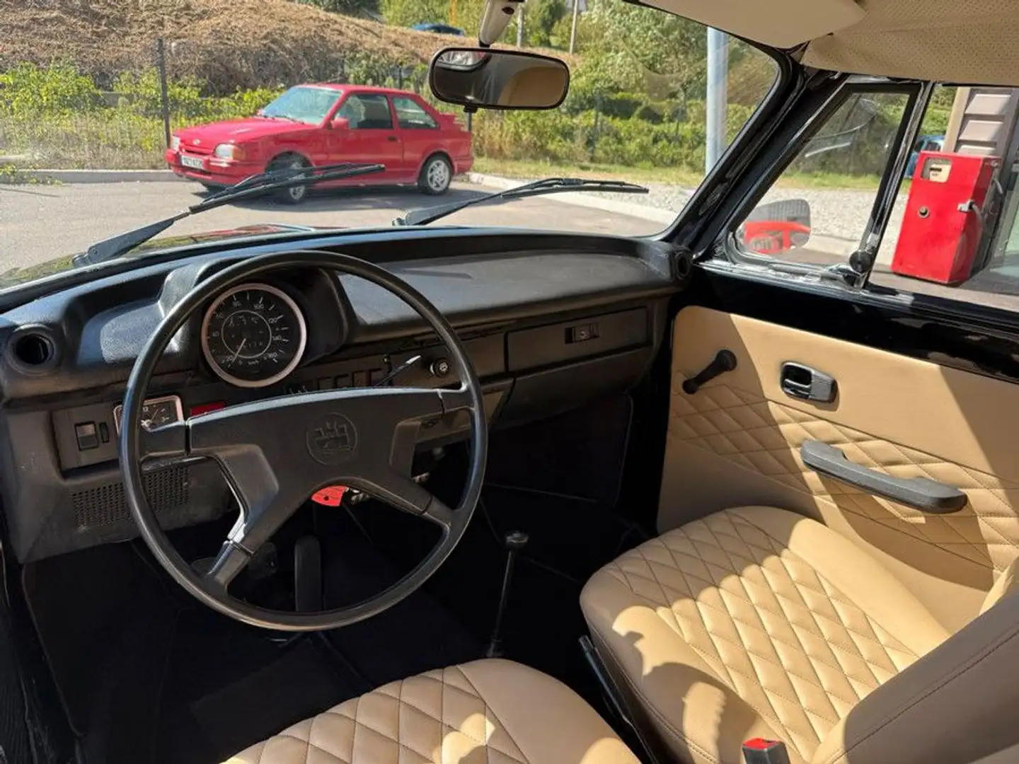 Volkswagen Coccinelle Schwarz - 2