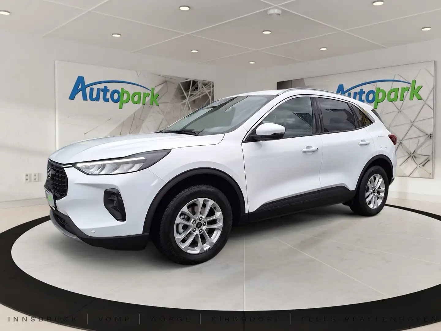 Ford Kuga Titanium FHEV Hybrid  AWD Weiß - 1