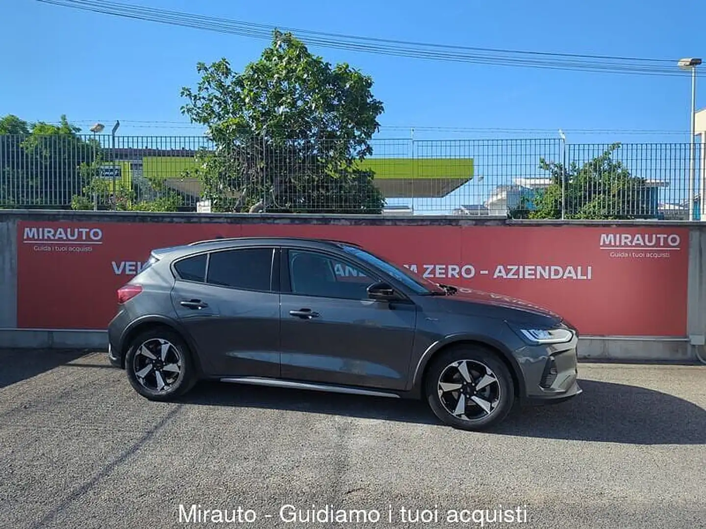 Ford Focus 4ª serie Focus 1.0 EcoBoost Hybrid 125 CV 5p. Acti Grau - 1