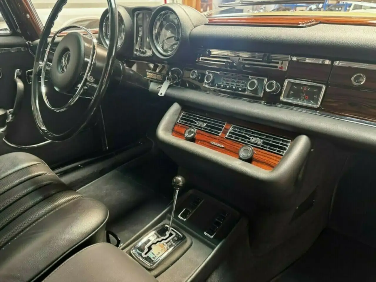 Mercedes-Benz 280 SE Cabrio W111 BRABUS-Classic Note 1+, foto 10