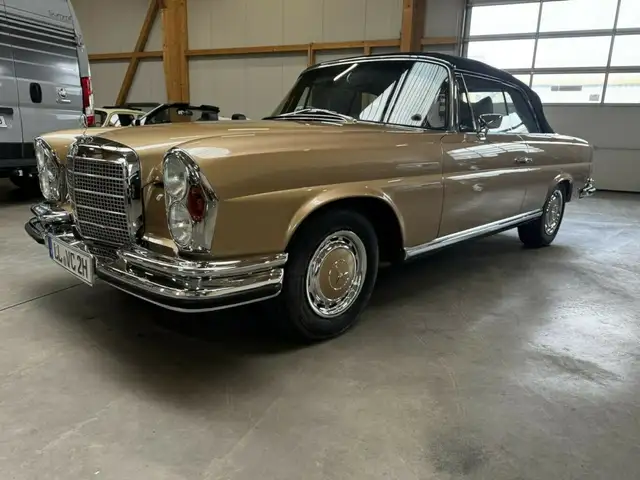 Mercedes-Benz 280