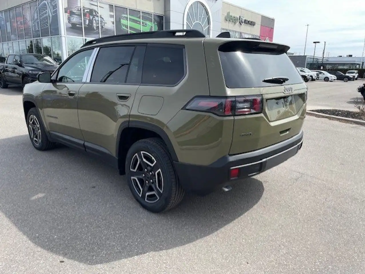 Jeep Cherokee снимка Jeep Cherokee