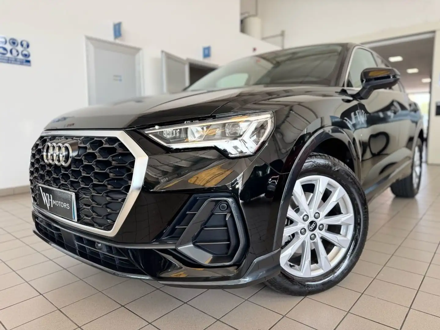 Audi Q3 SPB 35 TDI S tronic //PARI AL NUOVO/TETTO/ Nero - 1
