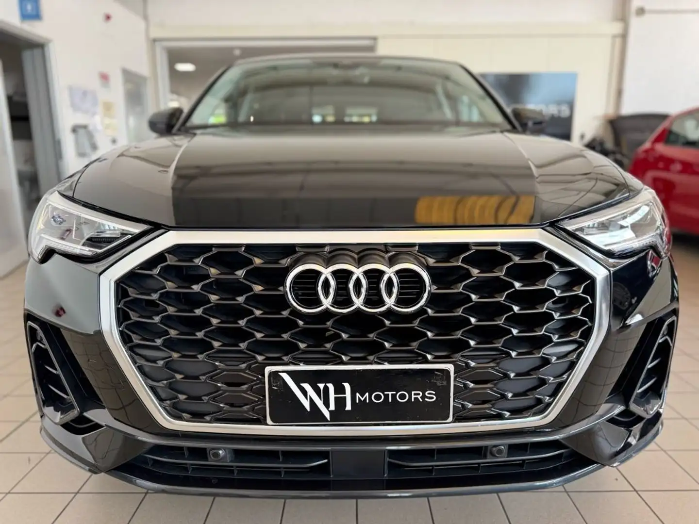 Audi Q3 SPB 35 TDI S tronic //PARI AL NUOVO/TETTO/ Nero - 2