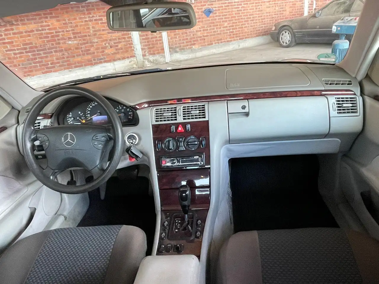 Mercedes-Benz E 240 E-Klasse Classic*Automatik*PDC*Klima, foto 9