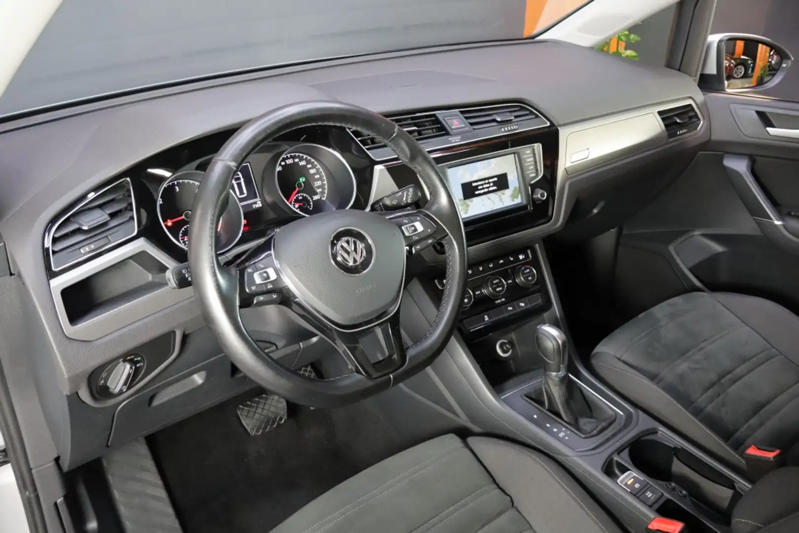 Volkswagen Touran 2.0TDI CR BMT Sport DSG 110kW Gris - 2