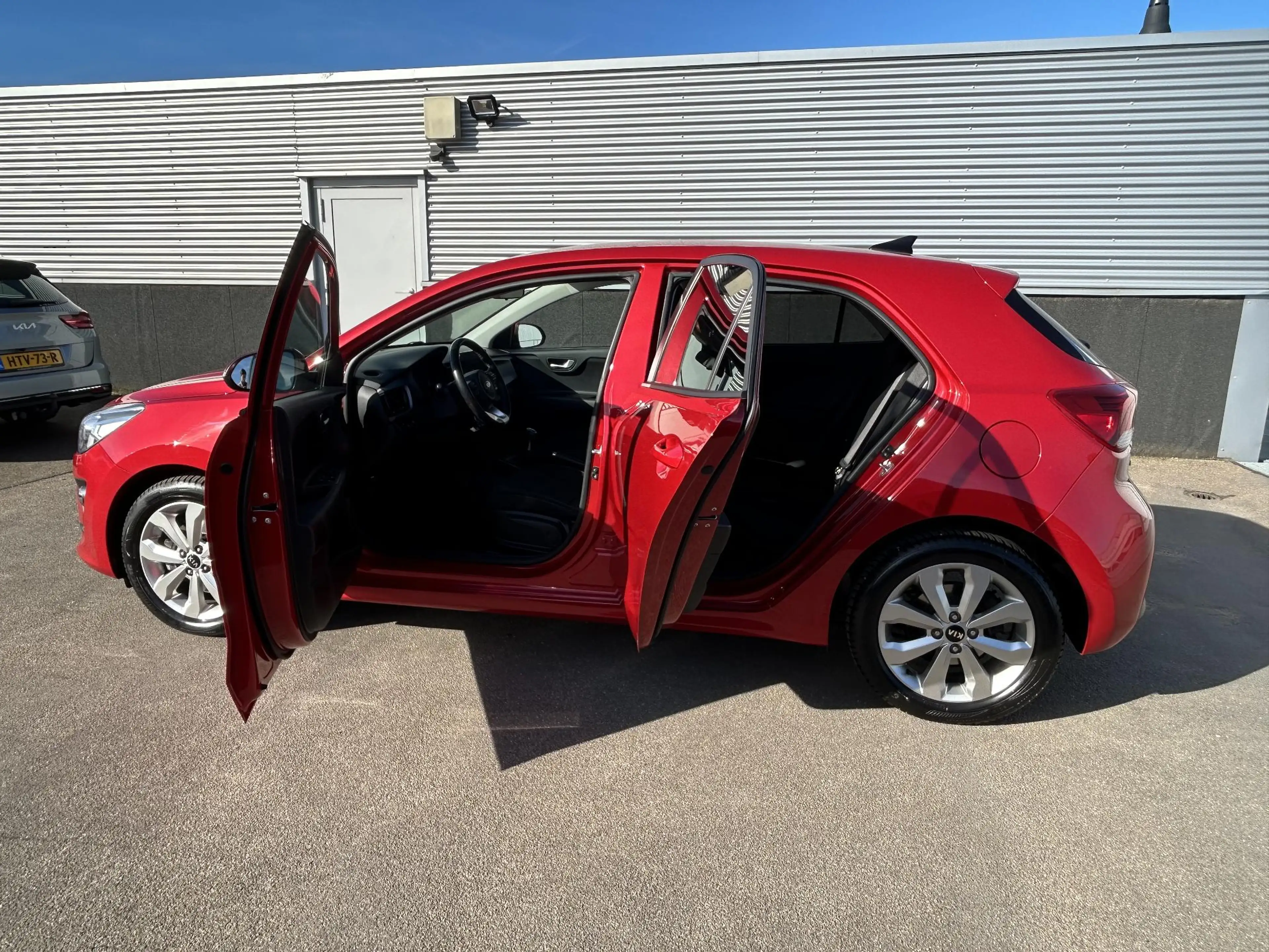 Kia Rio 1.0 T-GDi MHEV DynamicPlusLine Trekhaak, Nieuw gel — photo 4