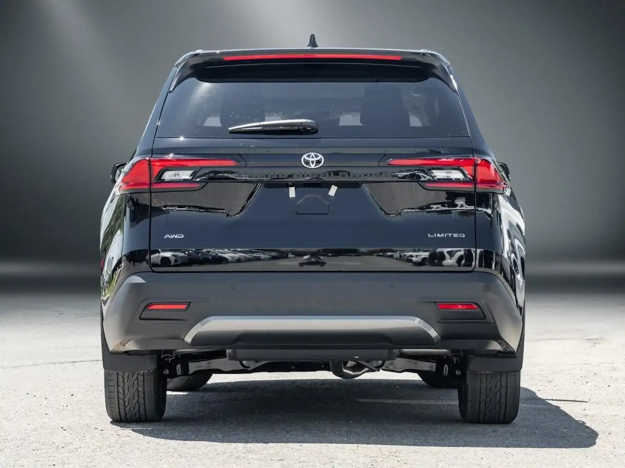 Toyota Grand Highlander снимка Toyota Grand Highlander