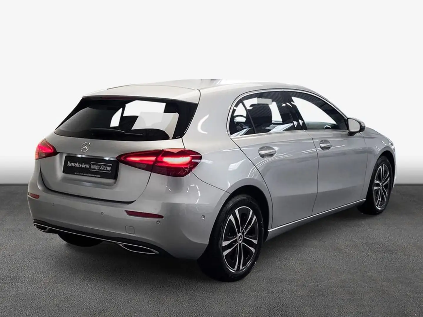 Mercedes-Benz A 180 A-Klasse Silber - 2
