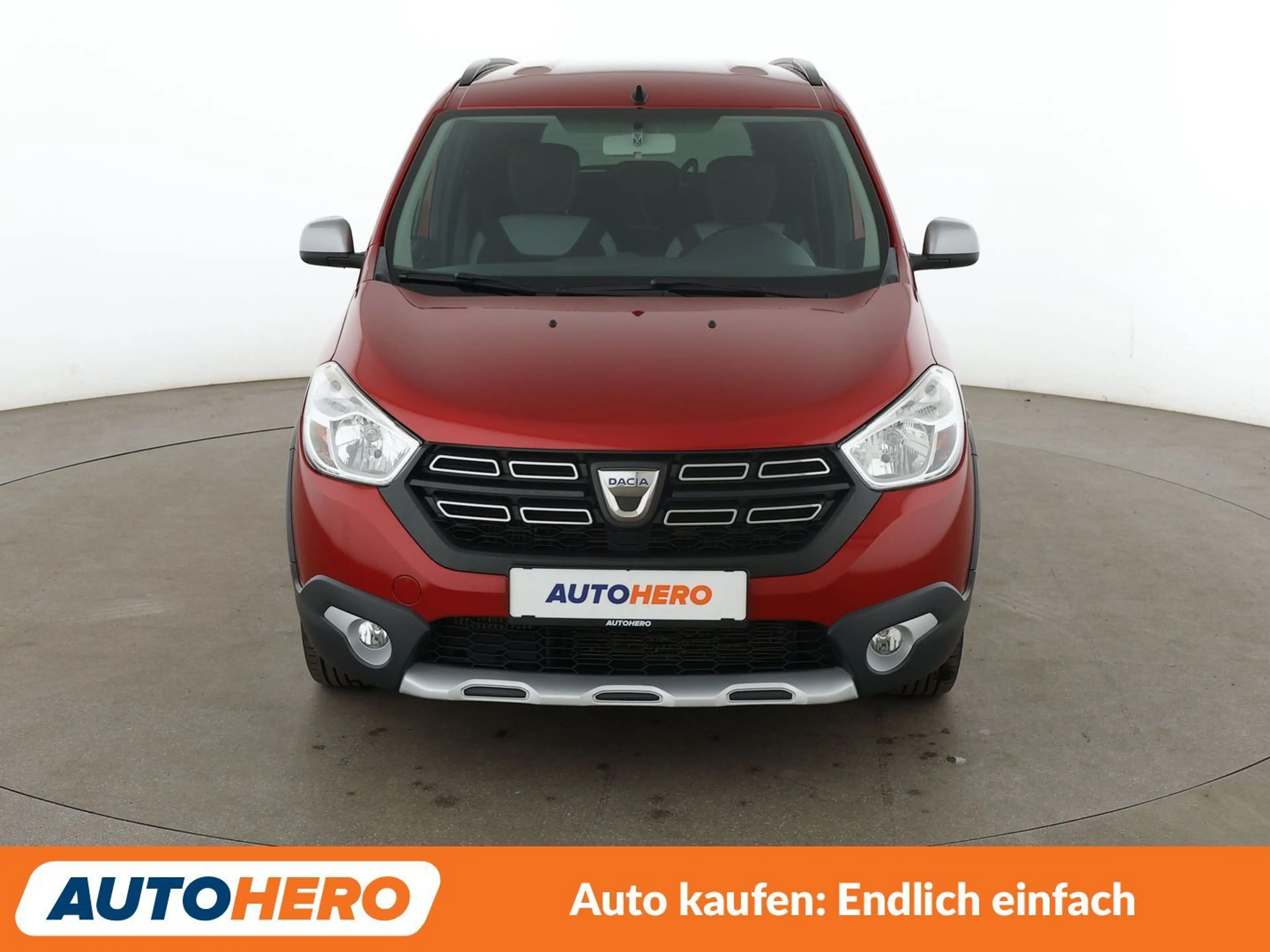 Dacia Lodgy 1.3 TCe Stepway Plus*NAVI*TEMPO*PDC* — photo 9
