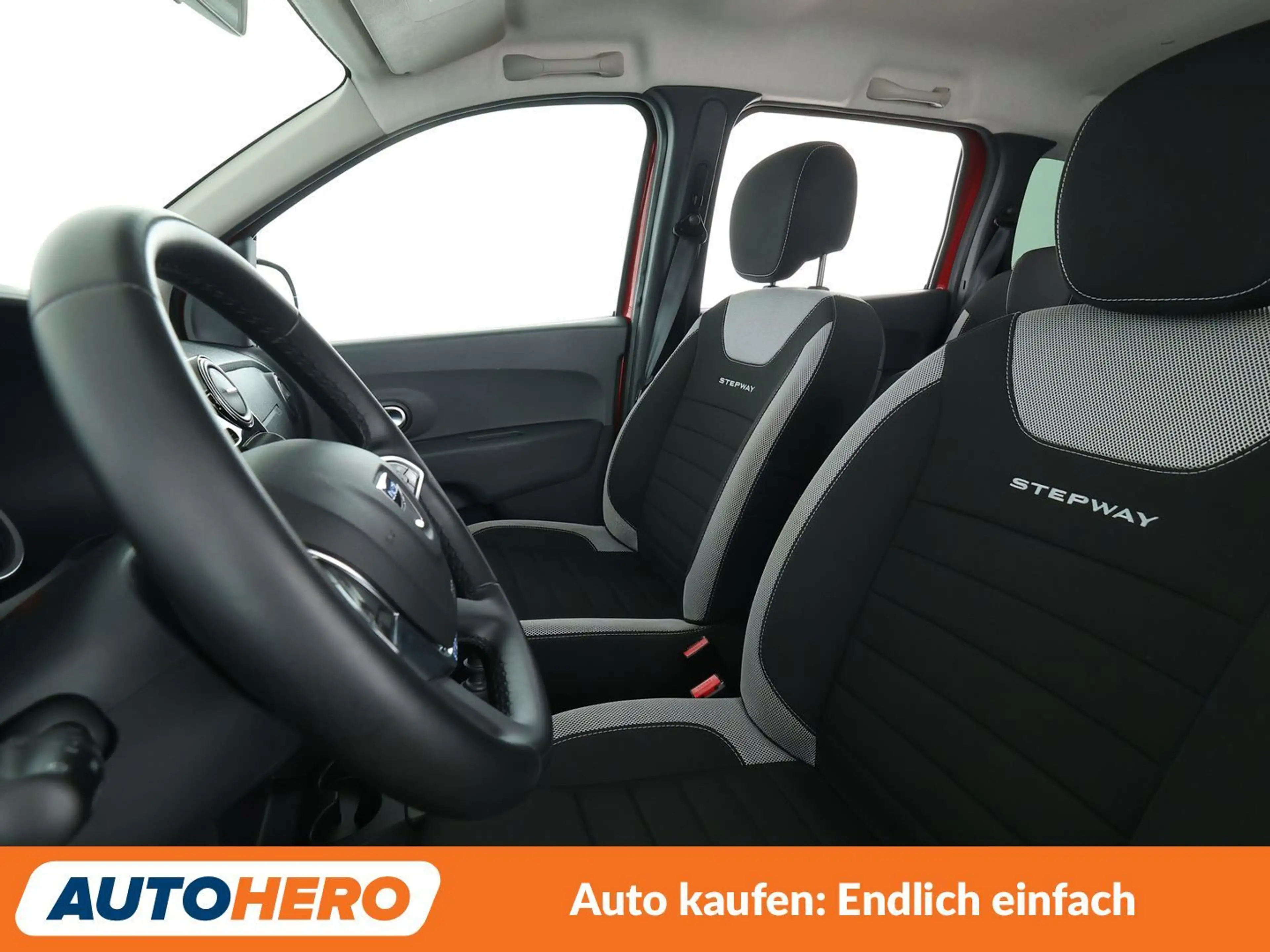 Dacia Lodgy 1.3 TCe Stepway Plus*NAVI*TEMPO*PDC* — photo 10
