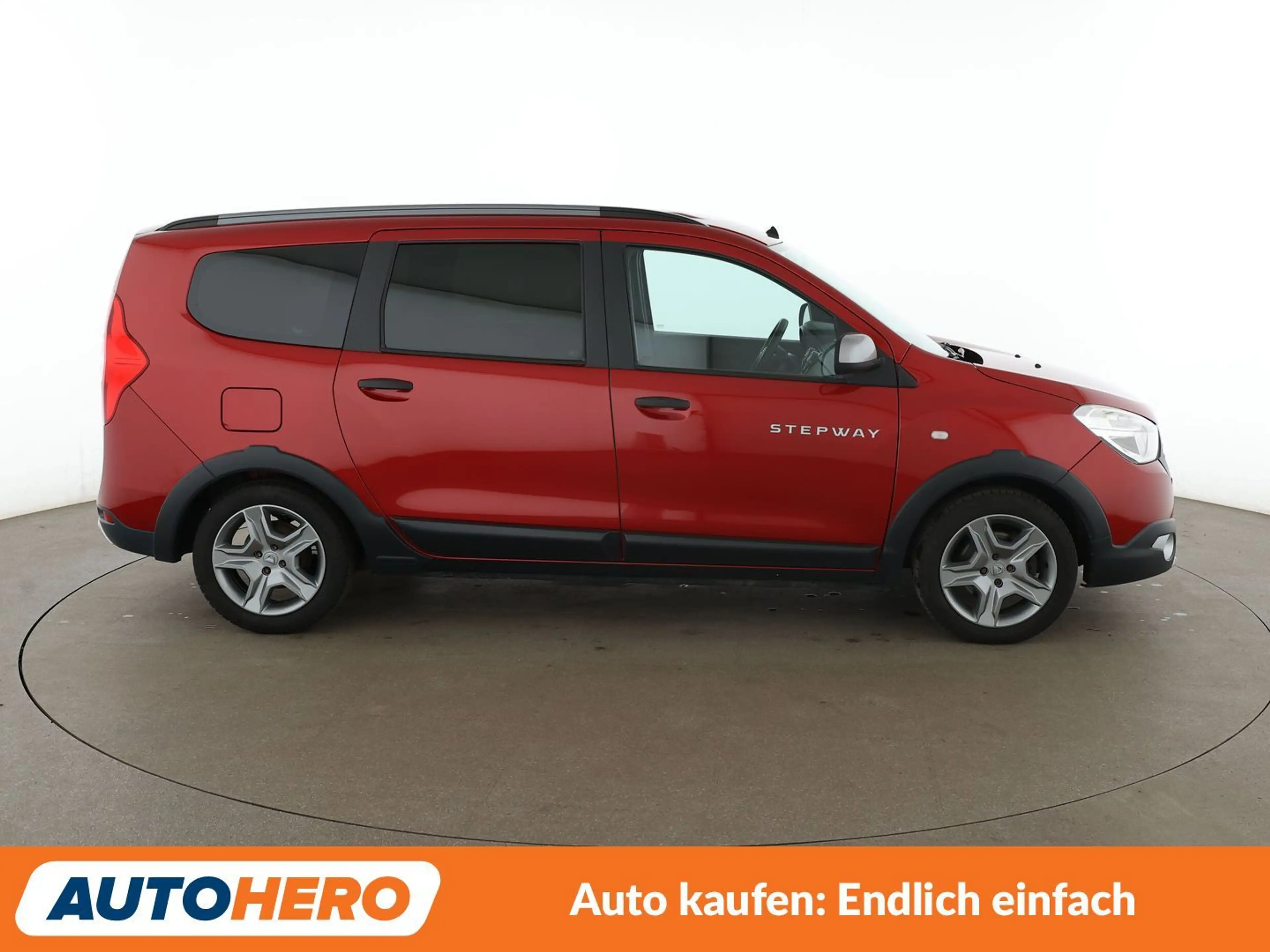 Dacia Lodgy 1.3 TCe Stepway Plus*NAVI*TEMPO*PDC* — photo 7