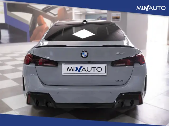BMW 2 Series view 4